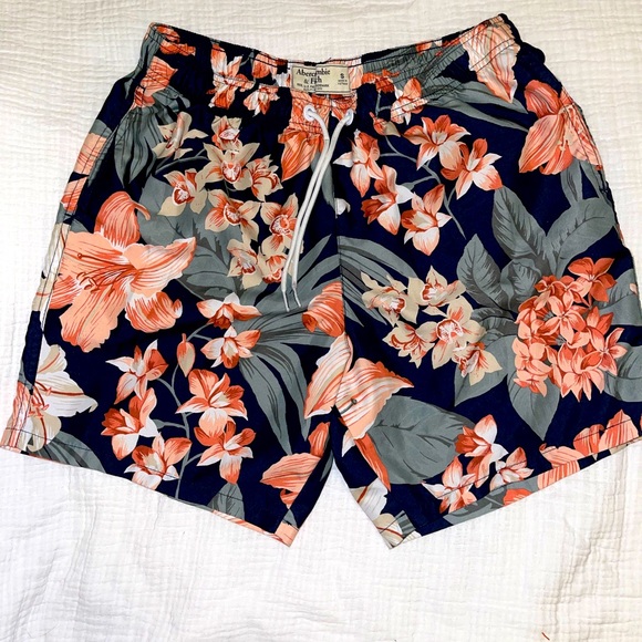 Abercrombie and fitch swim trunks size S - Picture 7 of 8